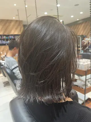 ショート カラー 村上 由紀のヘアスタイル