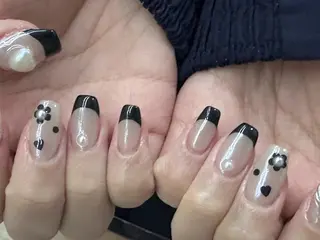 ネイル ki🍒🍒 ki ツルツルネイルのネイルデザイン