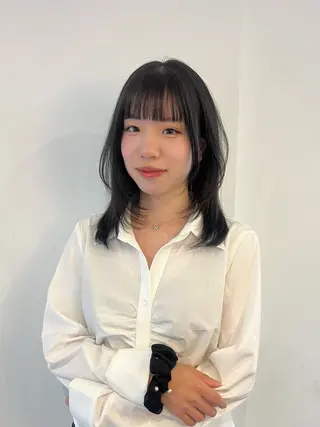 ミディアム 🟣niw SHUNNA🟣のヘアスタイル