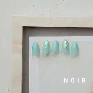 ネイル NOIR所属・NOIR 長谷川のネイルデザイン