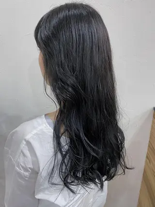 ロング カラー ヘアアレンジ 暗髪カラー🫐パーマ おくだりんかのヘアスタイル