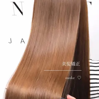 ロング ウラ‎🤍𐙚 ボブ ・ショート・艶カラーのヘアスタイル