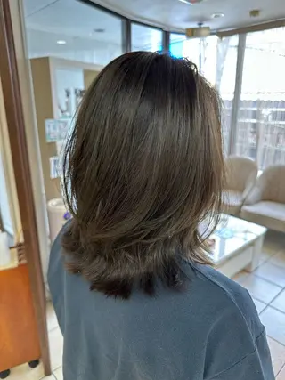 ミディアム ⭐️レイヤーカット 大人気　三澤康司⭐️のヘアスタイル