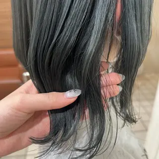 ミディアム 中村 未夢のヘアスタイル