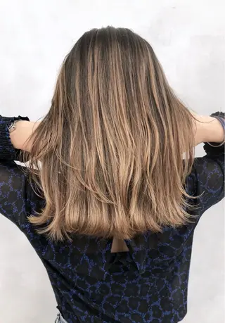 セミロング カラー 【代表】高山 一真のヘアスタイル