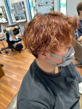 パーマ 伴 星来のヘアスタイル