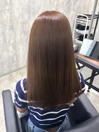 セミロング カラー 詩乃🎀ピンク 暖色系🫧レイヤーのヘアスタイル