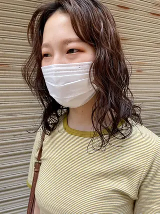 ミディアム パーマ ハイトーン/ブリーチ /ウルフ⛓️MAKIのヘアスタイル