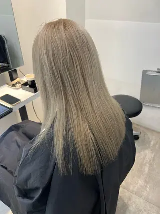 ロング カラー SALOWIN梅田茶屋町店所属・ウルフレイヤーカット /チヒロのヘアスタイル