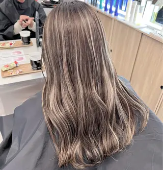 ロング カラー 中井 一葉のヘアスタイル