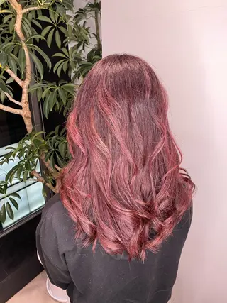 セミロング カラー パーマ ヘアアレンジ メンズ キッズ HairSignature所属・ブリーチ指名神戸 No.1美容師RENのヘアスタイル