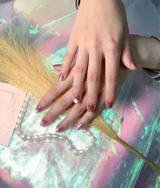 ネイル pink ladyサロン所属・べ にのネイルデザイン