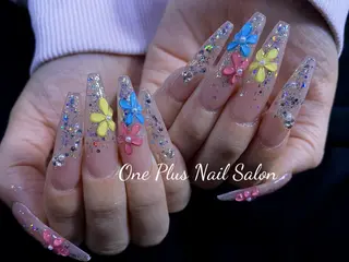 ネイル One Plus Nail Salonのネイルデザイン