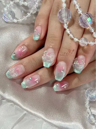 ネイル オーダーネイルチップ サロンcelebiのネイルデザイン