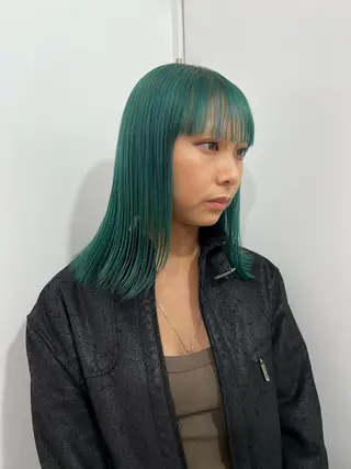 セミロング 💥ウルフカット デザインあんな💥のヘアスタイル