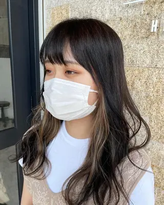 ロング カラー 明石 歩樹のヘアスタイル