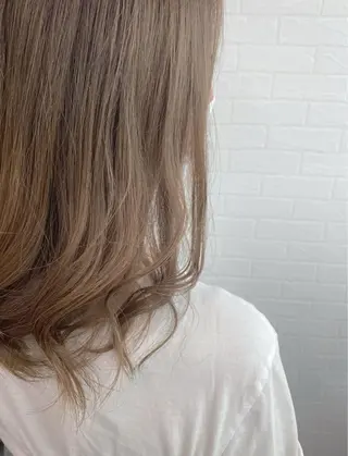 セミロング カラー GRANLUSSO 〜グランルッソ駅前店所属・木口 嘉美のヘアスタイル