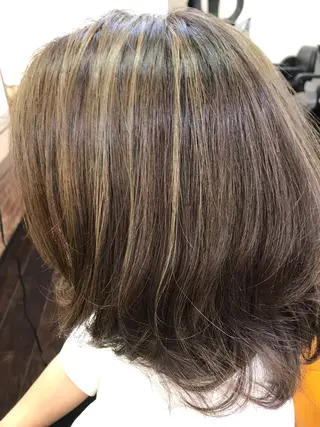 セミロング カラー 桧山 真のヘアスタイル