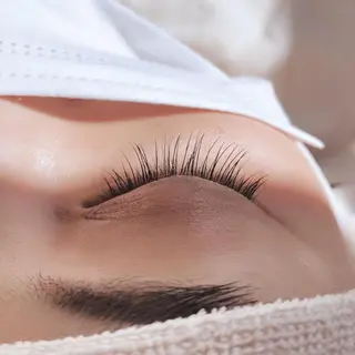 マツエク・マツパ hairdressing salon　mulum所属・Kasumi 店長のマツエク・マツパデザイン