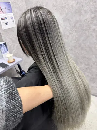 ロング 韓国風カラー🤎 𝒄𝒉𝒊𝒌𝒂のヘアスタイル