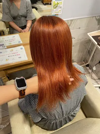 ミディアム 小柳 夏美のヘアスタイル