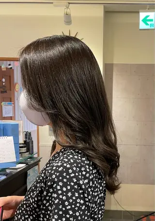 セミロング 石渡このみ 🍊レイヤーカットのヘアスタイル