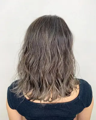 ミディアム カラー ブリーチ特化 / share 元太のヘアスタイル