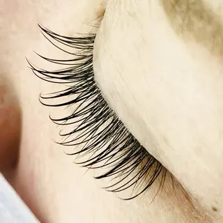 マツエク・マツパ MEGAMI 尼崎店 KUNIのマツエク・マツパデザイン