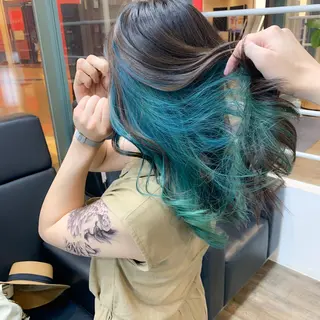 ロング カラー TONE所属・透明感カラー/ 韓国ヘア/縮毛矯正のヘアスタイル