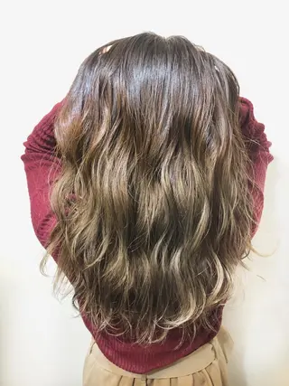 ロング カラー 女性リピ90%🍨 🩷佐藤みずきのヘアスタイル