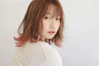 ミディアム ヘアースタジオF&F所属・福嶋 友美のエステ・リラクイメージ
