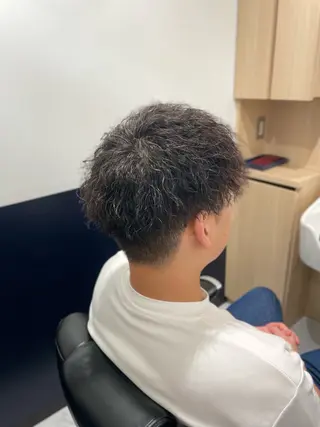 ミディアム パーマ メンズ 銀座メンズカット/ 銀座メンズパーマ/のヘアスタイル