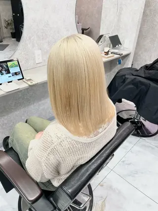 ミディアム 🦋ハイトーン🦋 石山 希理🦋のヘアスタイル