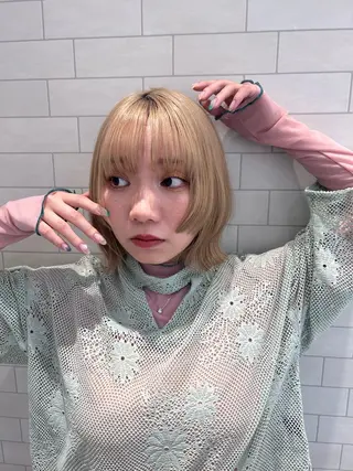 ミディアム ボブ・暖色カラー🌟 渡辺瑚十音のヘアスタイル