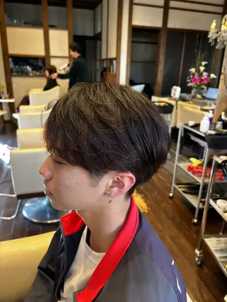 パーマ メンズ りずむヘアデザイン所属・Rhythm / RYOMAの眉毛・アイブロウイメージ