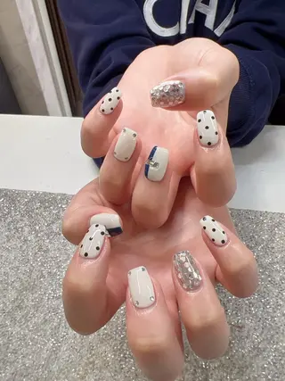 ネイル Guarendo錦糸町店所属・ガレンドウ 白澤 愛子のネイルデザイン