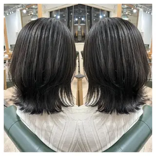 ミディアム カラー 村山 茉衣のヘアスタイル