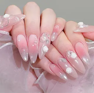 ネイル Lyna 池袋のネイルデザイン