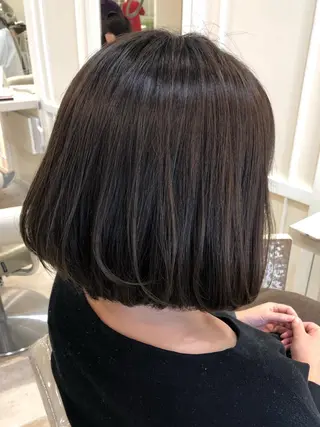 ミディアム カラー 須賀 一美のヘアスタイル