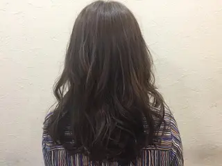 ロング カラー ENIF ヤマグチアツコのヘアスタイル