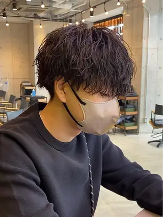 ショート パーマ メンズ 縦落ちパーマ 西條真治のヘアスタイル