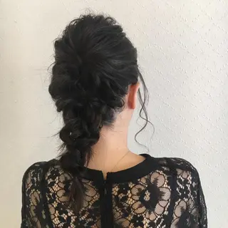 セミロング ヘアアレンジ 宮内 真乃のヘアスタイル