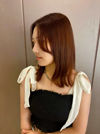 ミディアム Iris by artina 武蔵小杉店【イリス バイ アルティナ】所属・🎼レイヤー/顔周り カット/nene♬のヘアスタイル