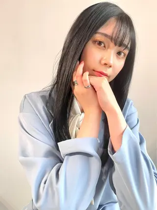 ロング カラー ダブルカラー/ 透明感/SHISEIのヘアスタイル