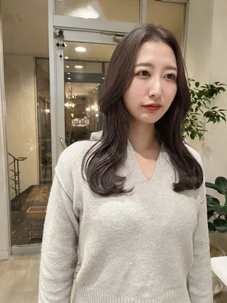 セミロング カラー nakahara madokaのヘアスタイル