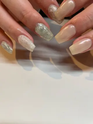 ネイル Manon Yuiのマツエク・マツパデザイン