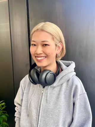 ショート カラー カット・ブリーチ TAIGAのヘアスタイル