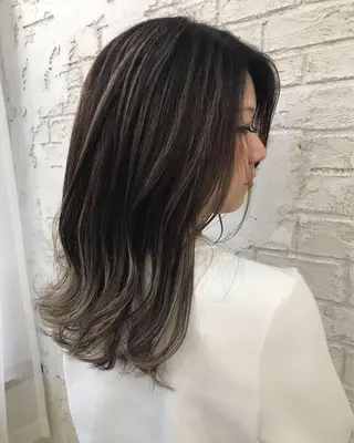 ロング 🇺🇸ハイライト特 化美容師🇺🇸漆沢のヘアスタイル