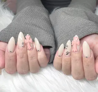 ネイル Lee Nailsのネイルデザイン