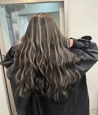 ロング カラー ROBIN所属・指名数No.1 /NAOYAのヘアスタイル